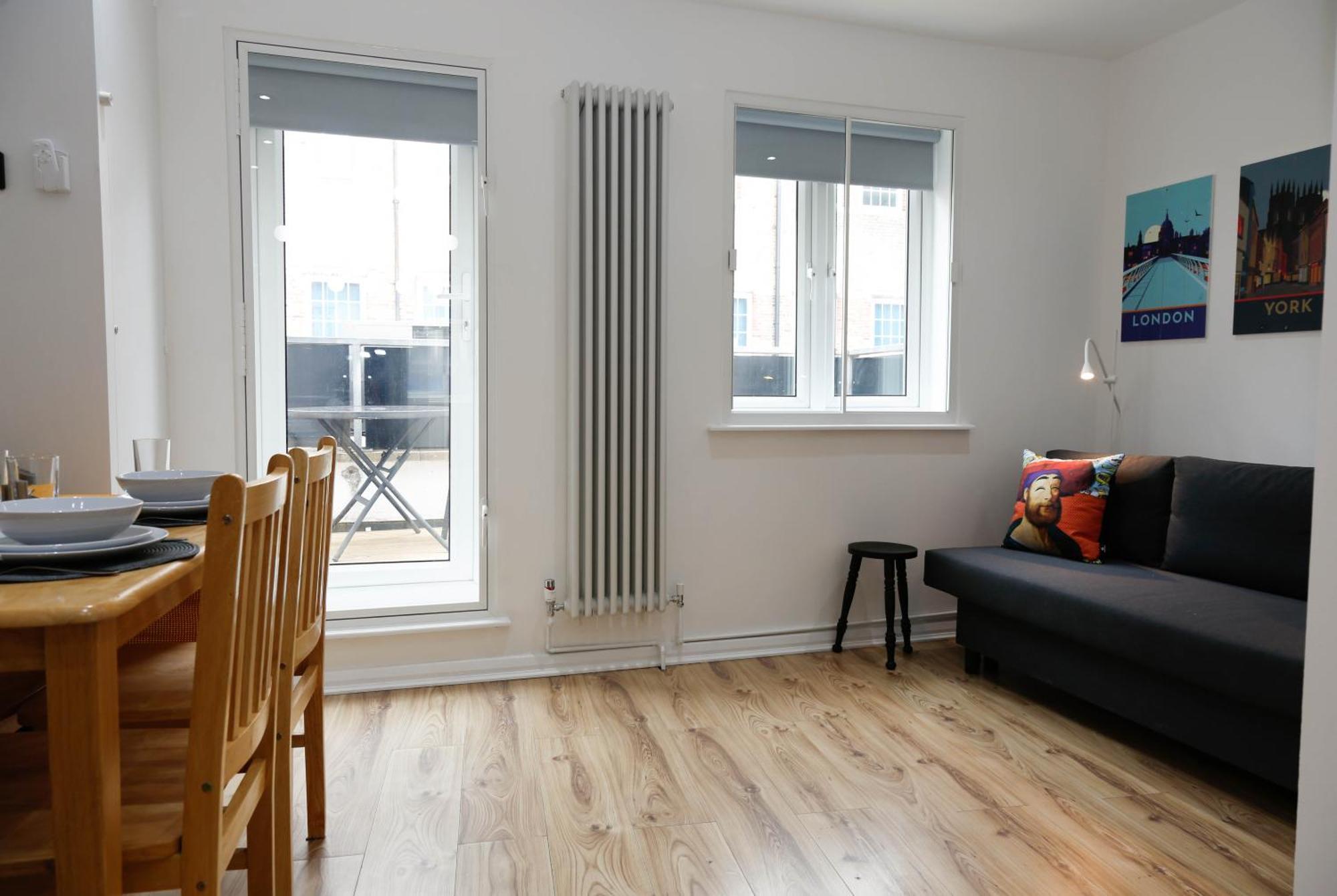 New Luxury Apartments In Central London Next To Shops, Cafes, Bars & Metro Exterior photo