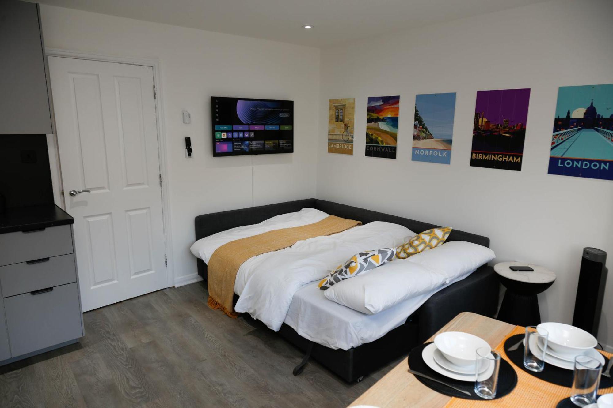 New Luxury Apartments In Central London Next To Shops, Cafes, Bars & Metro Exterior photo