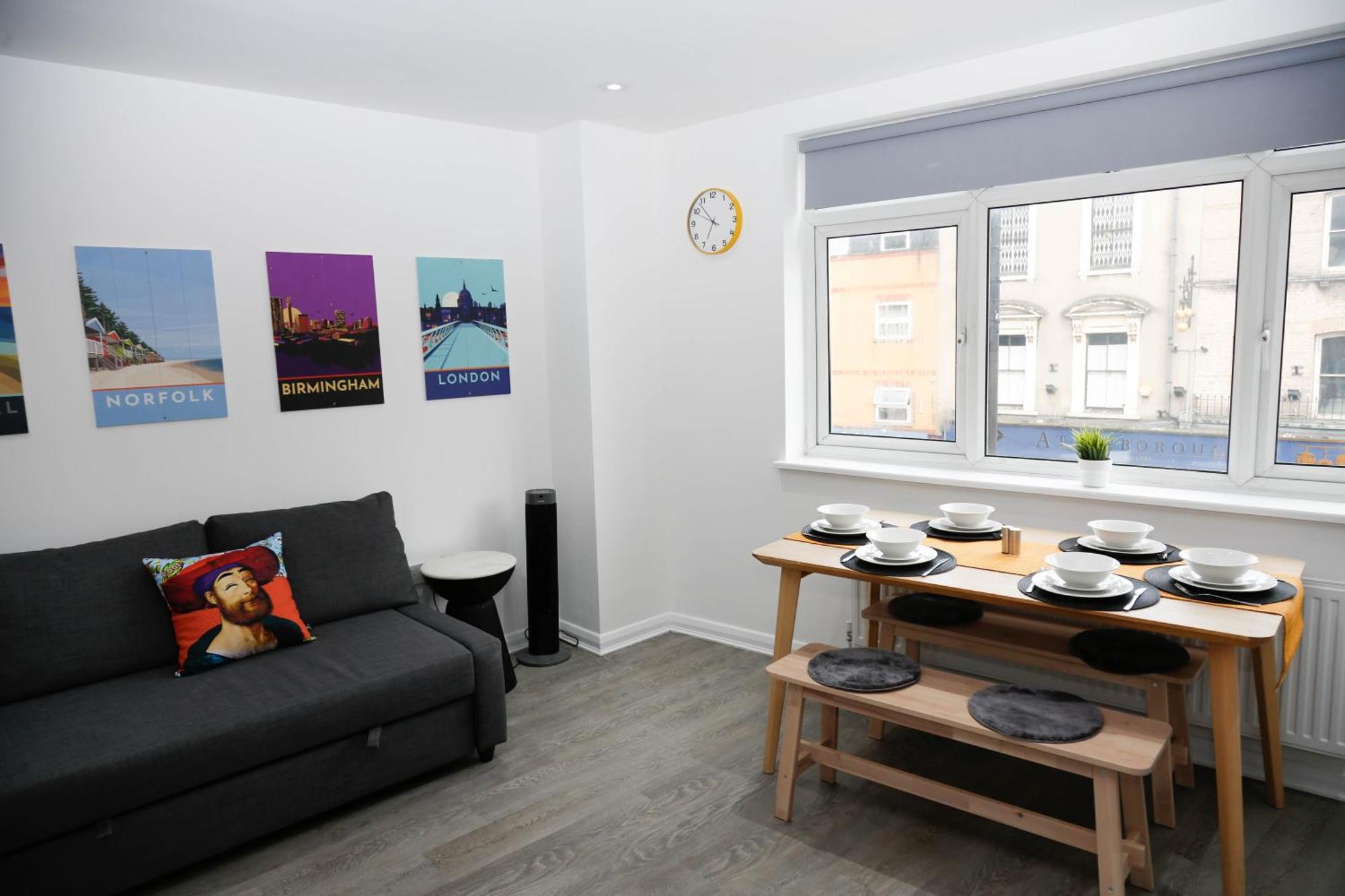 New Luxury Apartments In Central London Next To Shops, Cafes, Bars & Metro Exterior photo